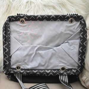 Thirty-One Gifts Tip Top Chevron Small Utility Tote